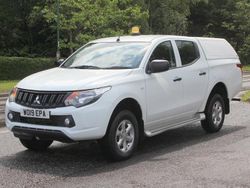 White Used 2019 Mitsubishi L200 Pickup | £12,500 (Good price)