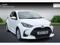 Used 2025 Toyota Yaris Hybrid Hatchback | £17,758 (Good price)