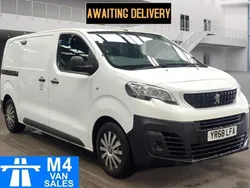 White Used 2018 Peugeot Expert Van | £10,995 (A bit pricey)