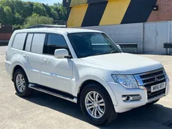 White Used 2016 Mitsubishi Shogun SUV | £12,989 (Good price)