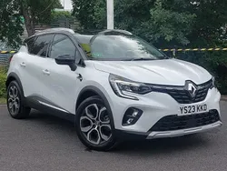 White Used 2023 Renault Captur Techno SUV | £18,698 (Fair price)