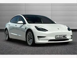 Pearl white Used 2022 Tesla Model 3 Standard Range Sedan | £18,995 (Fair price)