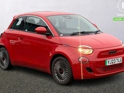 Used 2025 Fiat 500e Red Hatchback | £14,599 (Good price)