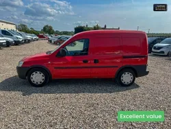Red Used 2008 Vauxhall Combo MPV | £2,649 (A bit pricey)