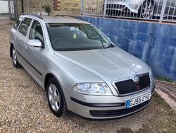 Silver Used 2005 Skoda Octavia Ambiente Estate | £1,295 (Fair price)