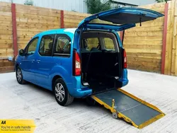 Blue Used 2014 Citroën Berlingo MPV | £8,945
