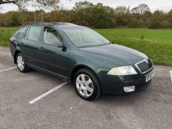 Green Used 2006 Skoda Octavia Estate | £6,495