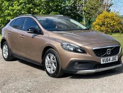 Used 2014 Volvo V40 CC SE Estate | £6,850 (Good price)