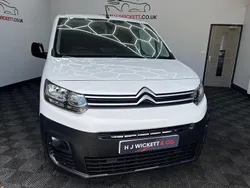White Used 2021 Citroën Berlingo MPV | £11,495 (Fair price)