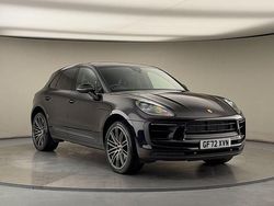 Jet black Used 2022 Porsche Macan SUV | £51,650 (Good price)