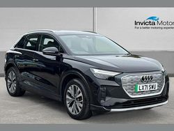 Brilliant black gloss Used 2021 Audi Q4 e-tron Comfort SUV | £20,500