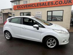 White Used 2012 Ford Fiesta Zetec Hatchback | £4,695 (Fair price)