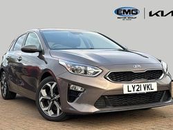 Brown Used 2021 Kia Ceed Hatchback | £15,995 (Good price)