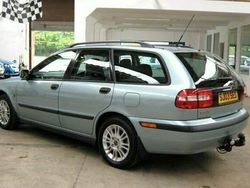 Used 2003 Volvo V40 Estate | £1,995