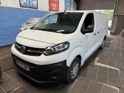 White Used 2020 Vauxhall Vivaro S Van | £5,995 (Super price)