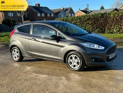 Grey Used 2015 Ford Fiesta Zetec Hatchback | £4,199 (Fair price)