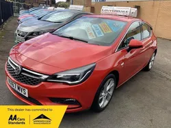 Red Used 2017 Vauxhall Astra SRi Hatchback | £5,995 (Fair price)