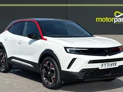 Jade white gloss Used 2022 Vauxhall Mokka SRi SUV | £16,000 (Good price)