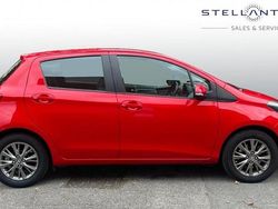 Red Used 2018 Toyota Yaris | £10,029 (Fair price)