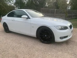 White Used 2009 BMW 320 Coupe | £1,690 (Fair price)
