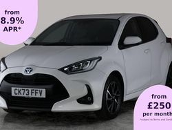 Used 2025 Toyota Yaris Hybrid Design Hatchback | £17,491 (Super price)