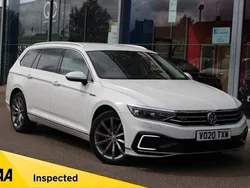 White Used 2020 VW Passat Advance Estate | £18,475 (Fair price)
