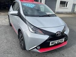 Silver Used 2017 Toyota Aygo x-press Hatchback | £4,250 (Good price)