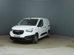 White Used 2023 Vauxhall Combo S MPV | £11,299 (Good price)