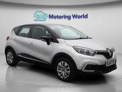 Silver/black Used 2020 Renault Captur Play SUV | £7,500 (Good price)