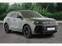 Cipressino green New 2025 VW Tiguan R-line SUV | £38,490 (Fair price)