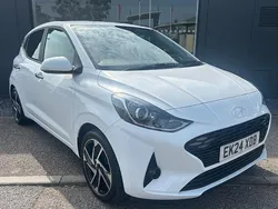 White Used 2023 Hyundai i10 Premium Hatchback | £14,995 (Fair price)