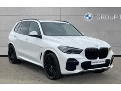 Mineral white metallic Used 2022 BMW X5 M Sport SUV | £54,633 (Fair price)