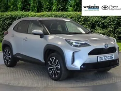 Used 2022 Toyota Yaris Hybrid Design SUV | £19,995 (Fair price)