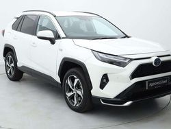 White Used 2024 Toyota RAV4 Hybrid Design SUV | £35,498 (Fair price)
