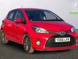 Red Used 2016 Toyota Yaris Hatchback | £10,999 (Fair price)