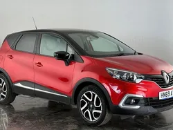 Red/black Used 2019 Renault Captur Iconic SUV | £7,950 (Fair price)