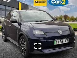 Blu blk Used 2025 Renault R5 Komfort Hatchback | £24,995 (Fair price)