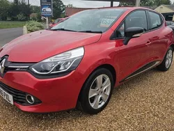 Red Used 2016 Renault Clio IV Dynamique Hatchback | £4,995 (Good price)