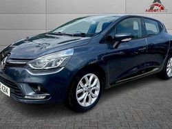 Black Used 2016 Renault Clio IV Dynamique Hatchback | £6,795 (Fair price)