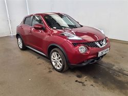 Red Used 2017 Nissan Juke N-Connecta SUV | £6,799 (Fair price)