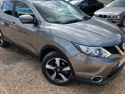 Grey Used 2016 Nissan Qashqai N-Connecta SUV | £7,695 (Good price)