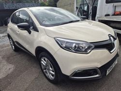 Cream Used 2016 Renault Captur Dynamique SUV | £3,499 (Super price)
