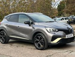 Grey/black Used 2024 Renault Captur Engineered SUV | £18,015 (Fair price)