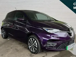 Plum/purple Used 2022 Renault Rapid GT-Line Hatchback | £11,884 (Expensive)