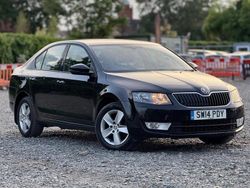 Black Used 2014 Skoda Octavia SE Hatchback | £3,950 (Good price)