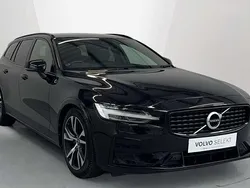 Black Used 2022 Volvo V60 R-Design Estate | £26,301 (Fair price)