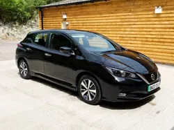 Black Used 2022 Nissan Leaf Acenta Hatchback | £9,940 (Super price)