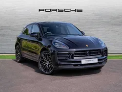 Black Used 2022 Porsche Macan SUV | £54,740 (Fair price)