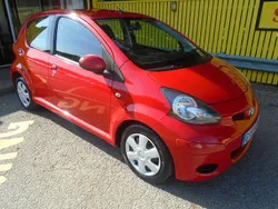 Red Used 2009 Toyota Aygo Hatchback | £3,695 (Fair price)