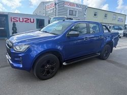 Blue Used 2021 Isuzu Pick up Pickup | £25,140 (Expensive)